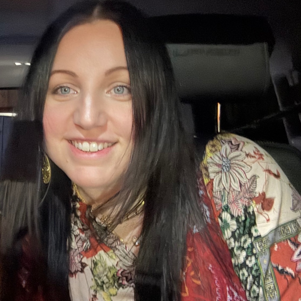 Meet your Posher, Nikki